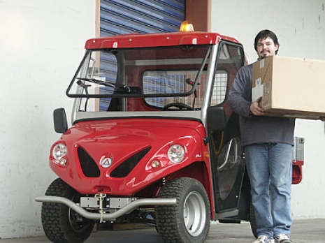 Posttransporter liefern ohne Schadstoffausstoss