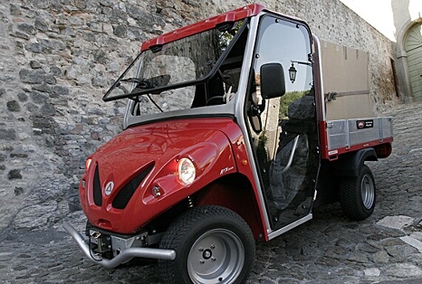 Cab doors for utility vehicles