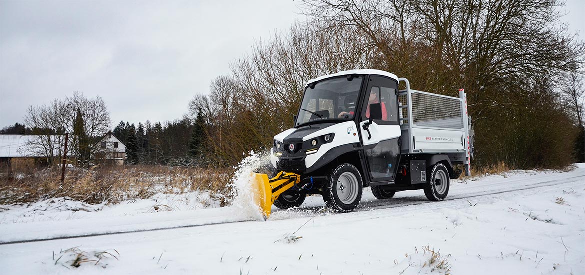 Snowplough - salt spreader - A sustainble and efficient solution for winter traffic issues - ALKE' Electric vehicles