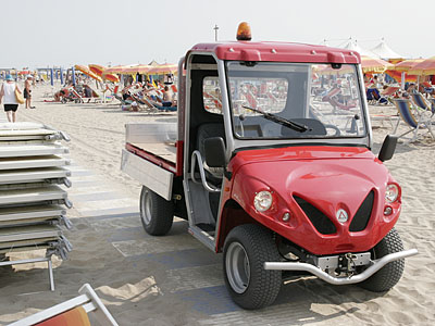 vehicle for tourism use on sand