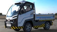airport vehicles XT