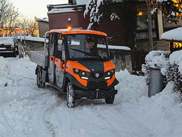 Fahrzeug Utv Offroad auf Schnee