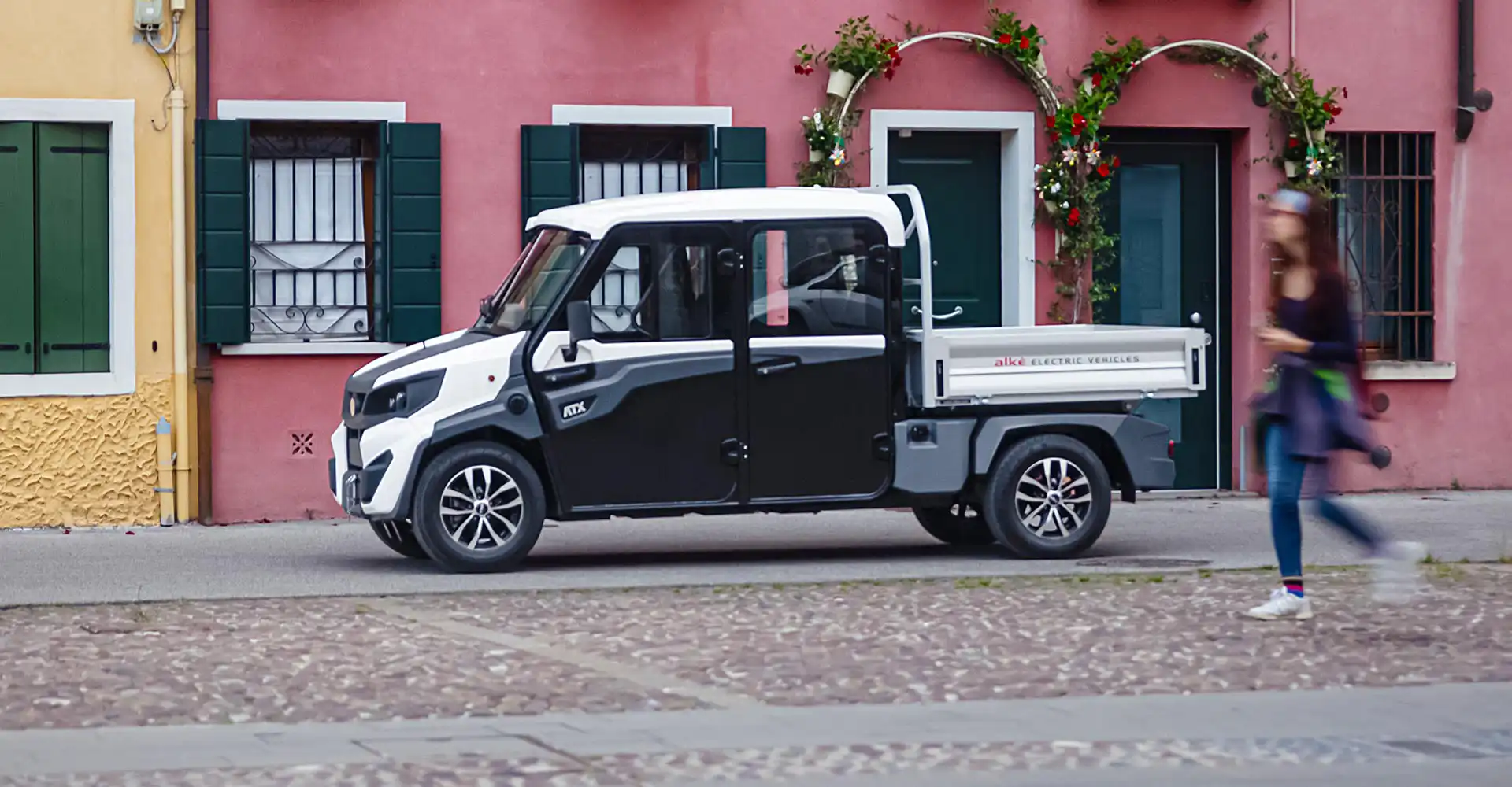 Alkè ATX4 Doppelkabine Elektro-Lkw - 4-Sitzer-Fahrzeuge für den Transport von Arbeitsteams und Material