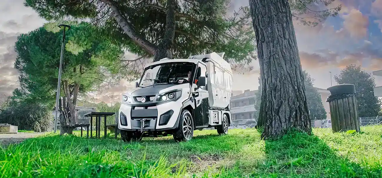 Mountain off-road electric vehicles for waste collection