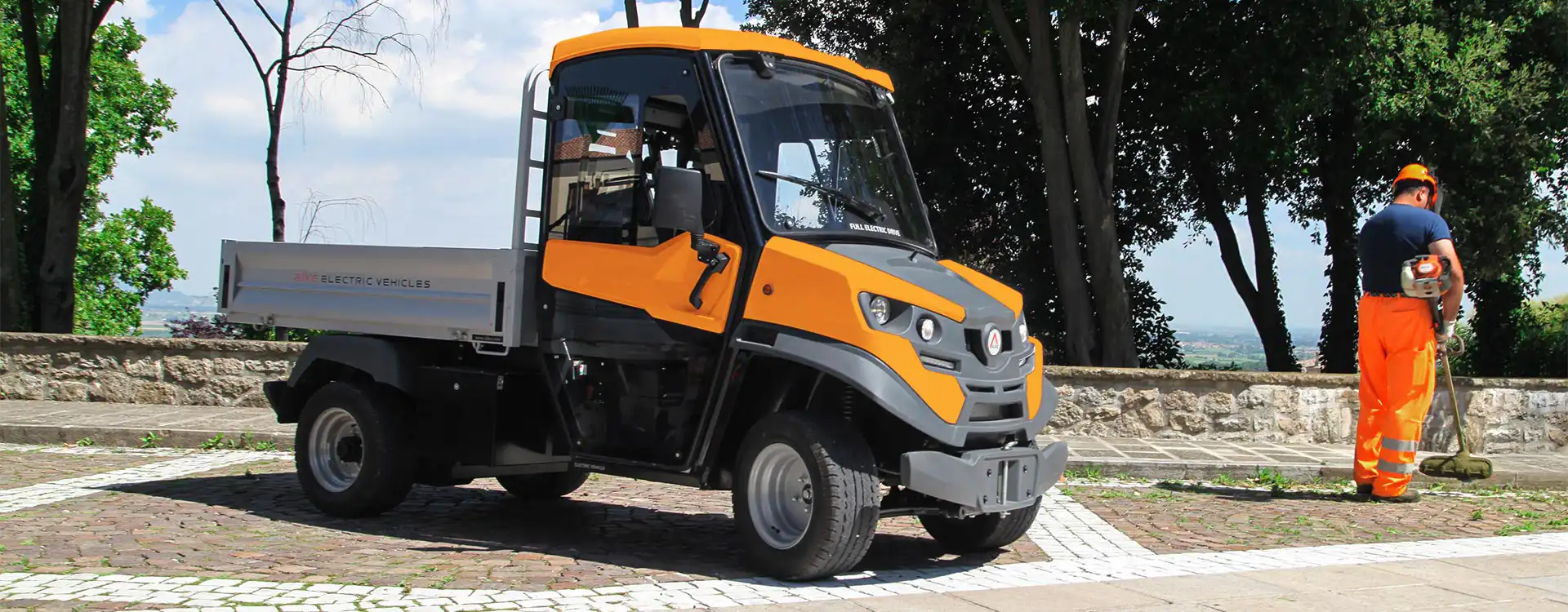 Electric vehicles for Public sector - Ecological, quiet and with high autonomy
