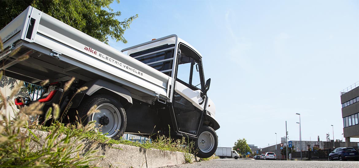 tipper truck gets off curbs, pavement or bumps