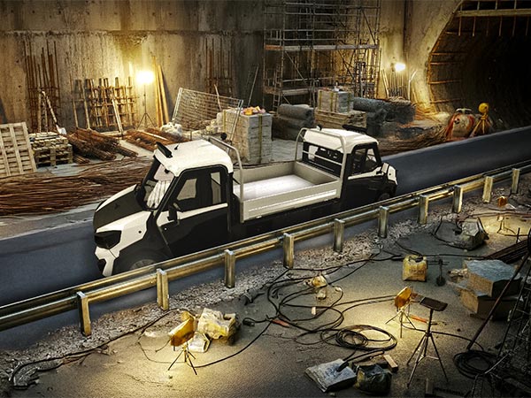Double headed tunnel vehicles