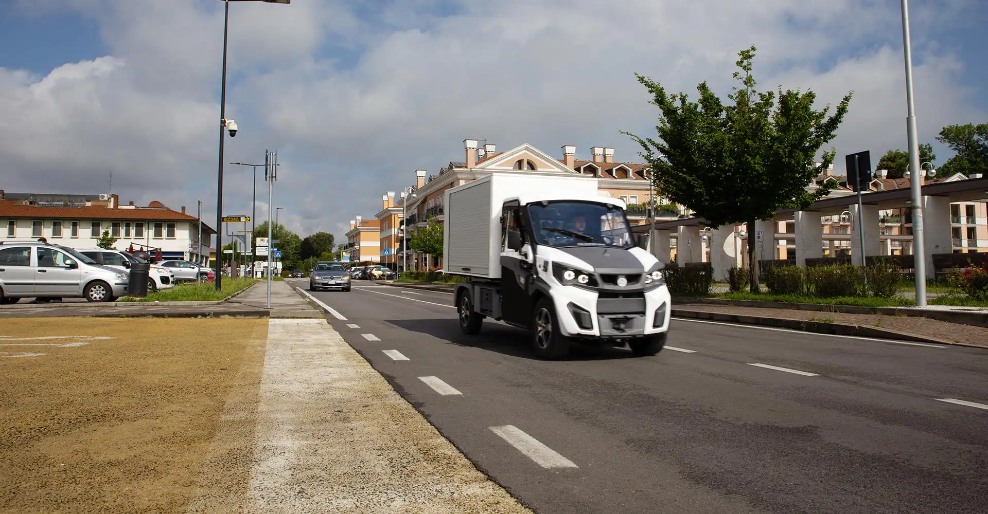 Van body electric vehicle ATX4