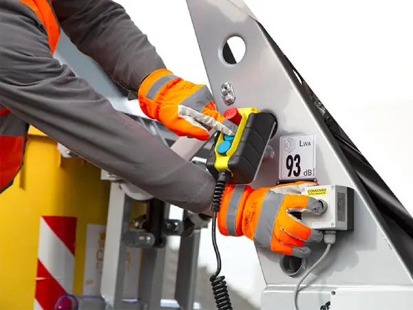  Bin lifter keypad