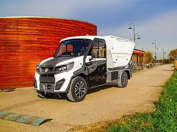 MSW collection vehicle