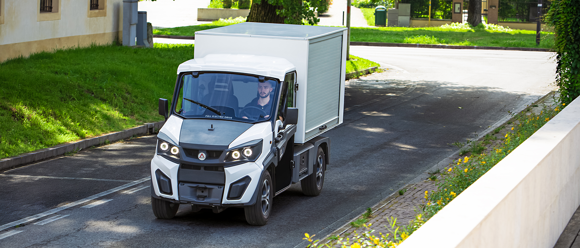 Small Electric Van Alkè