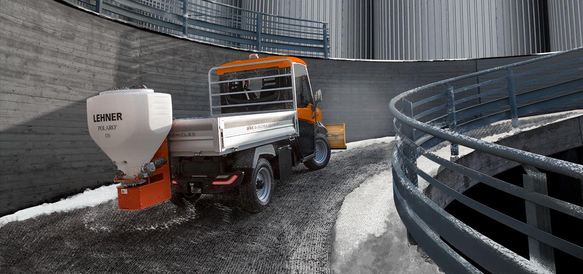 Fordon med snöplog och saltspridare - Alke' Fordon med snöplog och saltspridare - Alke'